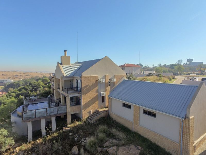 2 Homes for the price of one in Aqua Vista Mountain Estate! - Photo 2