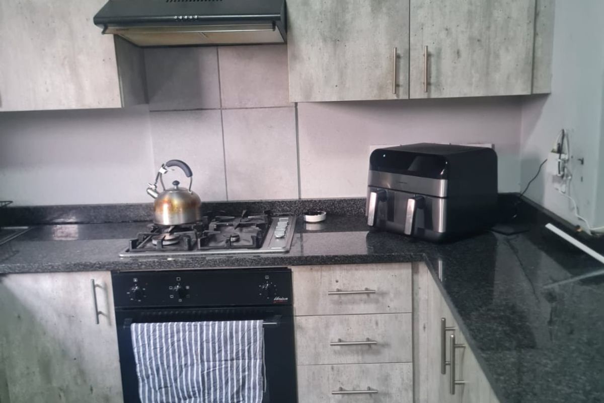 Your Haven Awaits! - Photo 3