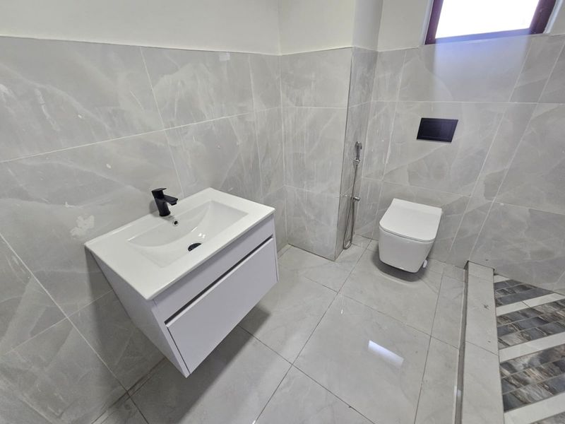 A Brand New 3 bed 2.5 bath cluster for rent in Erasmia - Photo 7