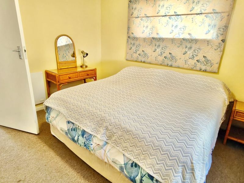 Luxury Waterfront Living at Waterhaven Estate - Photo 10