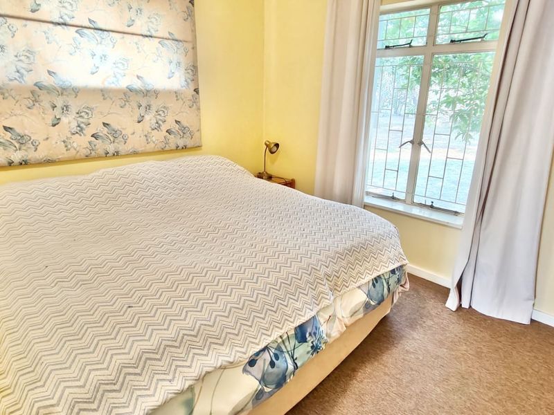 Luxury Waterfront Living at Waterhaven Estate - Photo 9