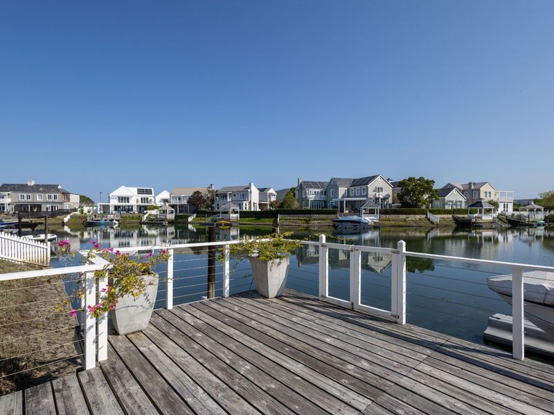 Exceptional Waterfront Home on Thesen Islands - Photo 3