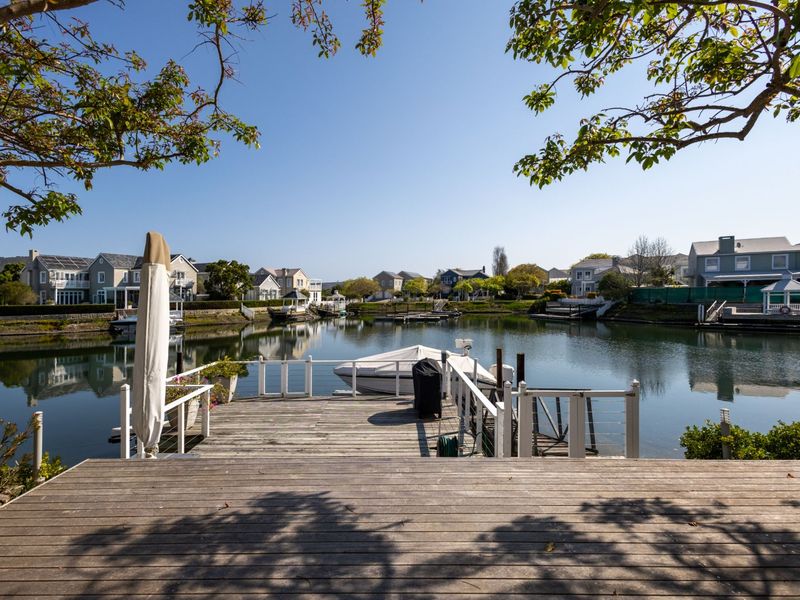 Exceptional Waterfront Home on Thesen Islands - Photo 2