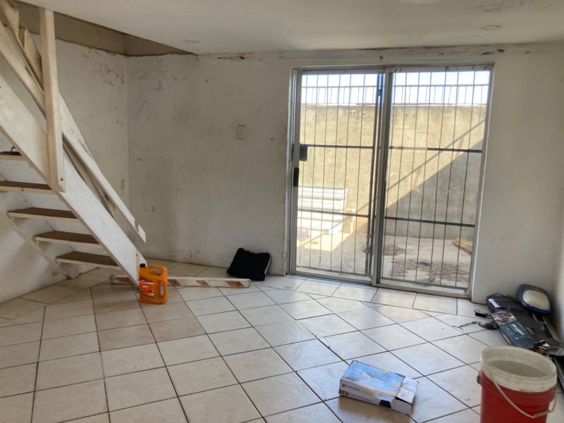 4 bedroom Duplex home - Photo 8