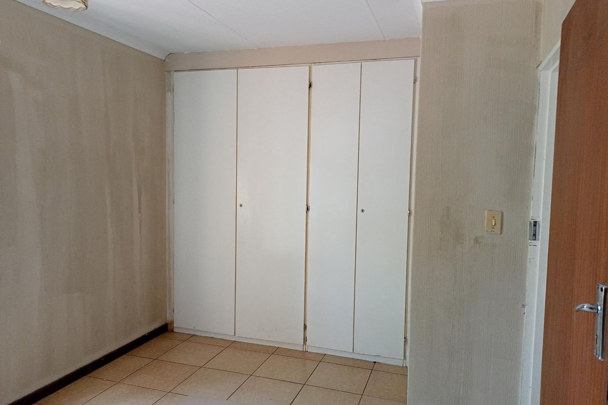 Townhouse for the Decerning Buyer - Photo 5