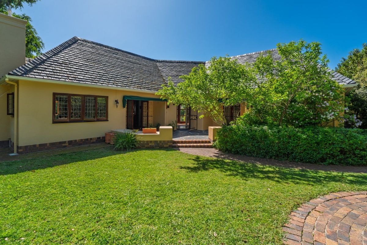 Sunbird Song – A Haven in Kenilworth Upper - Photo 4