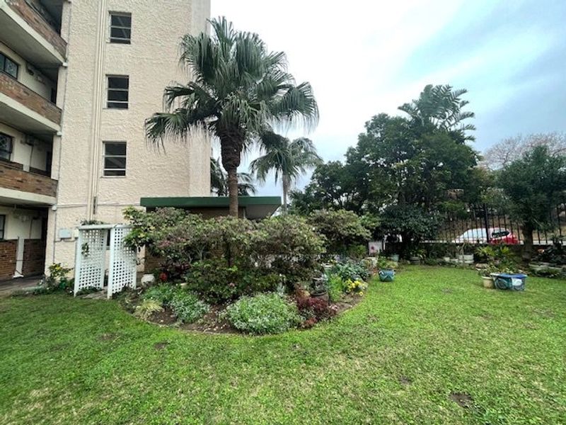 Ground-Floor 3-Bedroom Apartment with Garden Access, Sea Views & Pet-Friendly Living in Margate - Photo 3