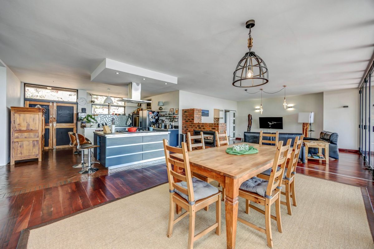 Sophisticated 2 Bed 2 Bath Northcliff Residence To Let  - Photo 5