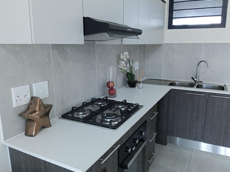 Modern 1-Bedroom 1Bathroom Apartment for Sale in North Riding | Tamarino Estate - Photo 4