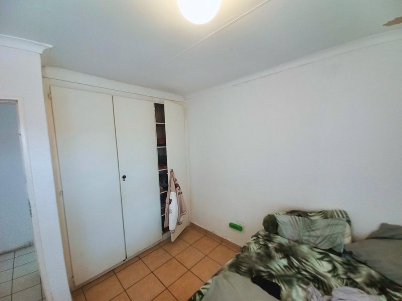 Spacious 3-Bedroom Apartment in Impala Lake with Pool & Playground - Photo 9