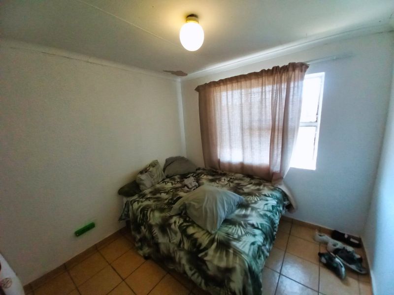 Spacious 3-Bedroom Apartment in Impala Lake with Pool & Playground - Photo 8