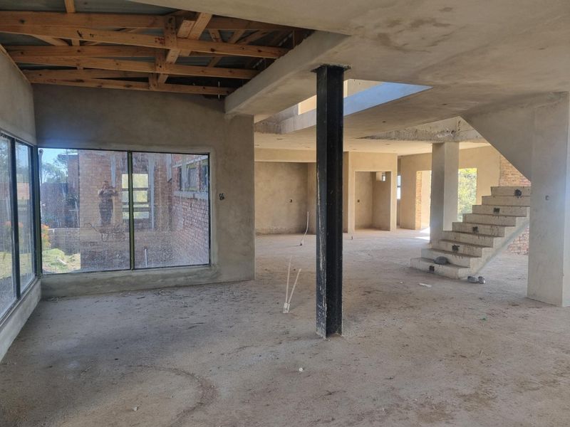 An entretainers dream with magnificent hilltop views - Photo 6