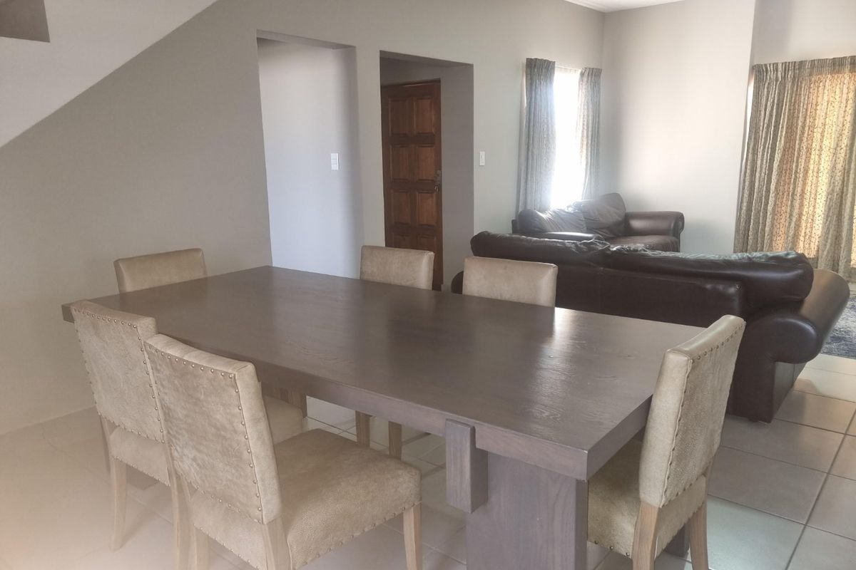 4 Bed House in Waterlake Farm Lifestyle Estate for Sale - Photo 5