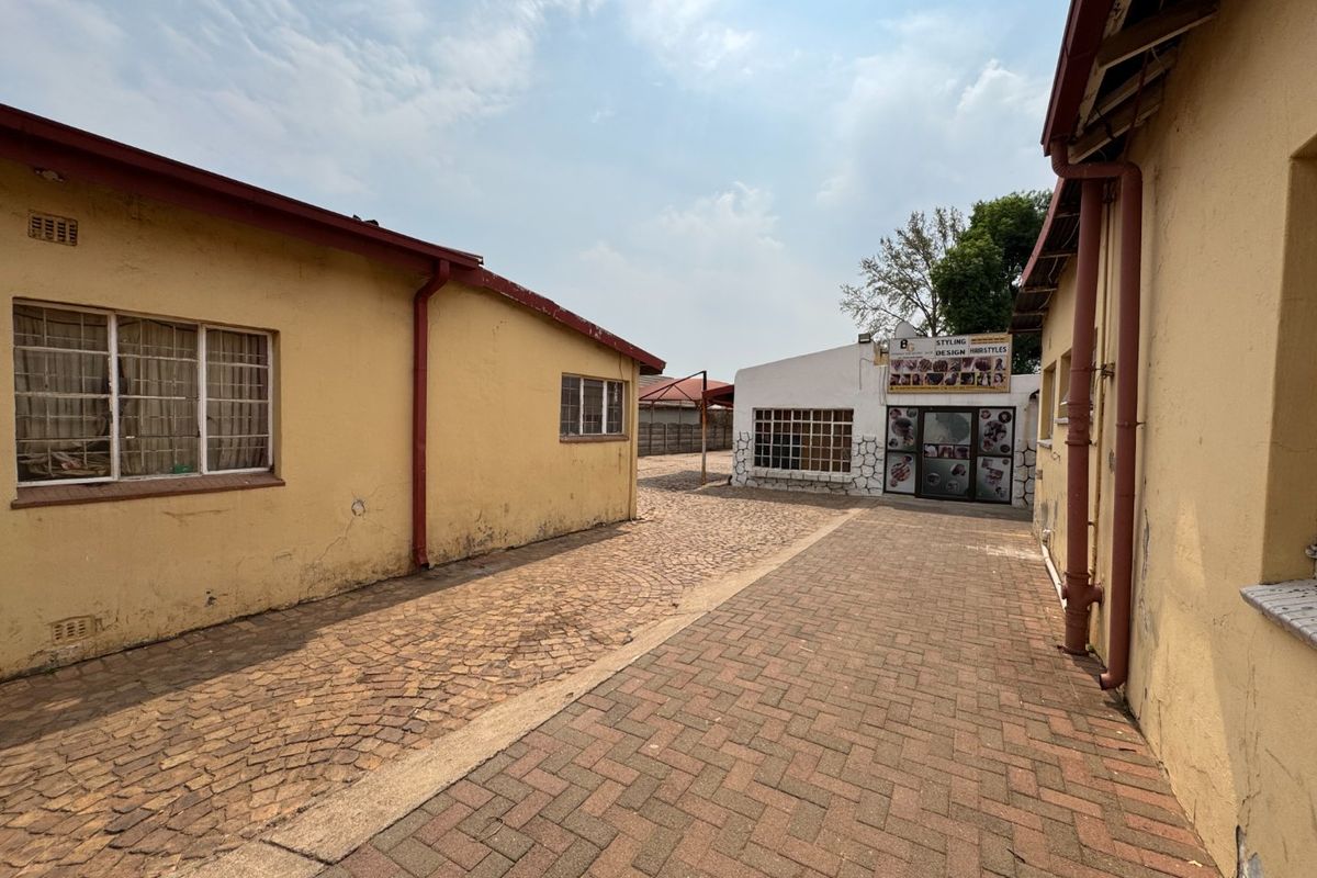 Prime Multi-Use Investment Opportunity - Photo 4