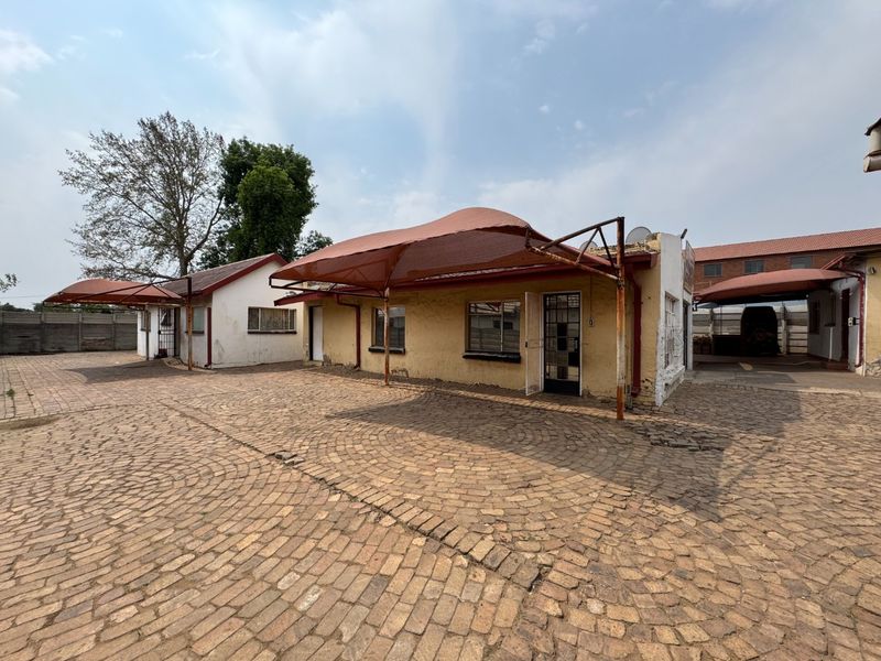 Prime Multi-Use Investment Opportunity - Photo 3