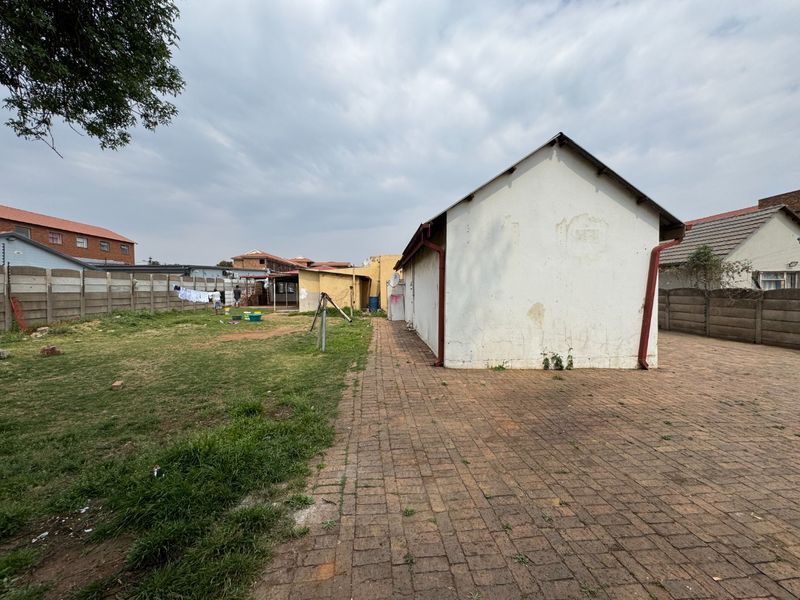 Prime Multi-Use Investment Opportunity - Photo 6