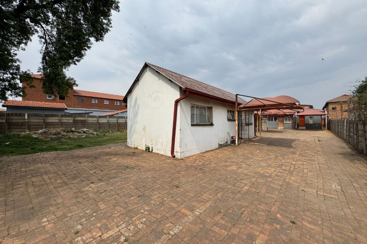 Prime Multi-Use Investment Opportunity - Photo 5