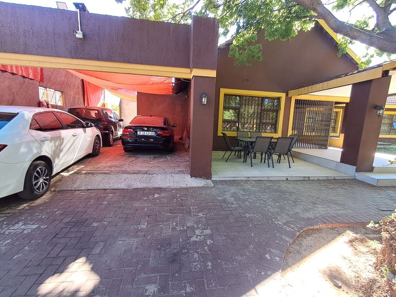 Neat and Modern 3 Bedroom House in Wilkeville. - Photo 6