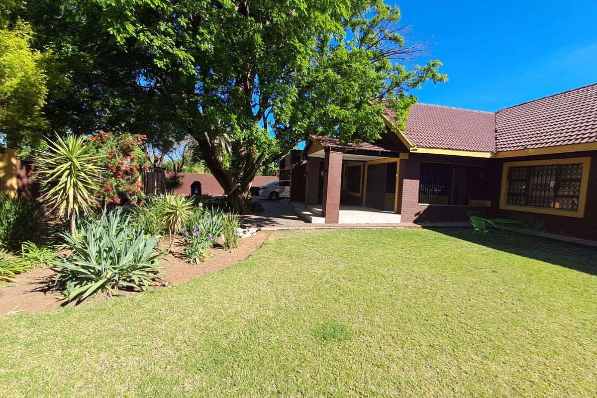 Neat and Modern 3 Bedroom House in Wilkeville. - Photo 5