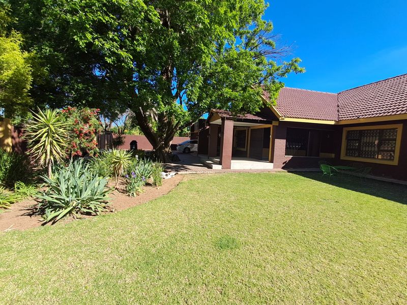 Neat and Modern 3 Bedroom House in Wilkeville. - Photo 5