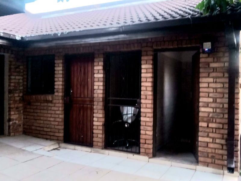 Priced To Go! Make This Your Home In Doornpoort! - Photo 4