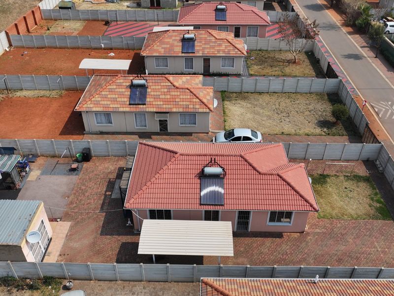 Spacious 3Bedroom House for Sale in Sky City - Photo 8