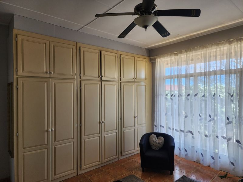 1 Bedroom Apartment in Wilkeville - Photo 2