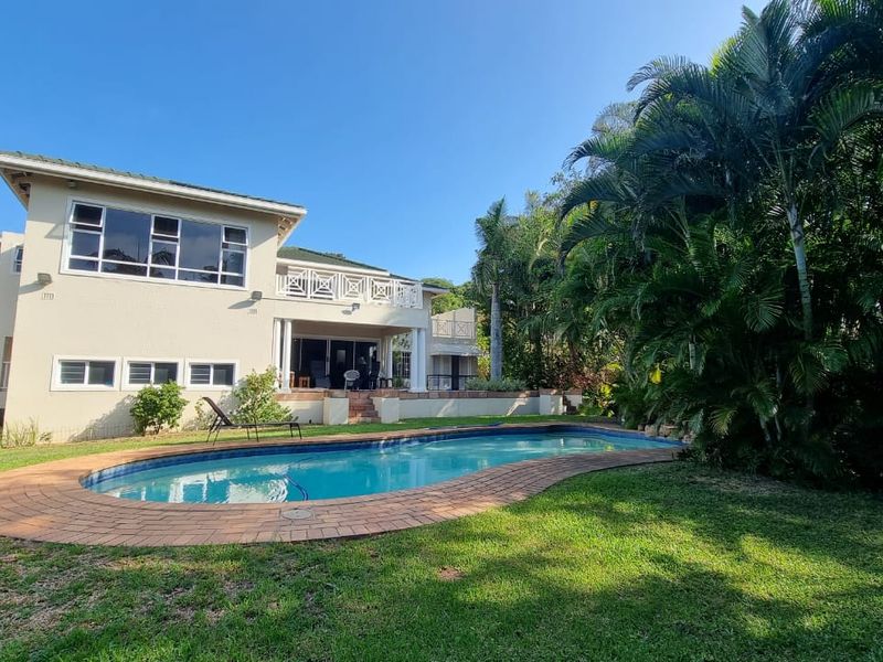 For sale in Umhlanga, four bedroomed dream home with beautiful sea views. - Photo 2