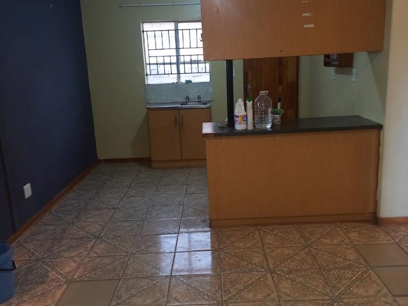 Neat, 3 bedroom house to Rent in Grassland , Bloemfontein  - Photo 6