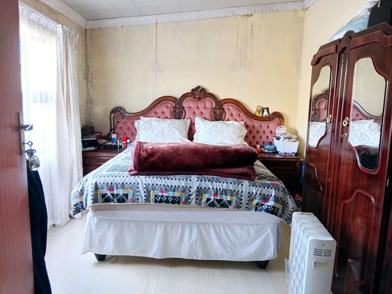 Spacious 5-Bedroom Home with Income-Generating Flatlet – NU 15 - Photo 3