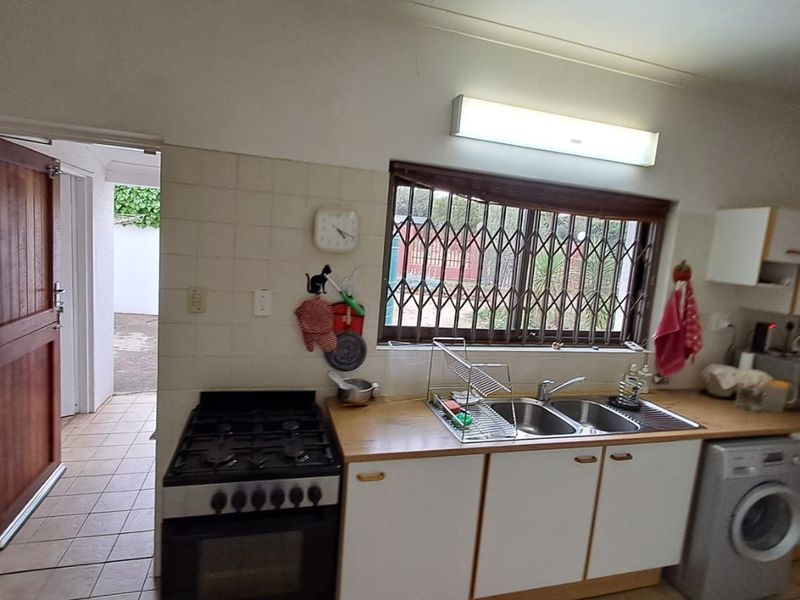 Ready-to-Move-In Home with Flatlet & Pool – Deneysville  - Photo 6