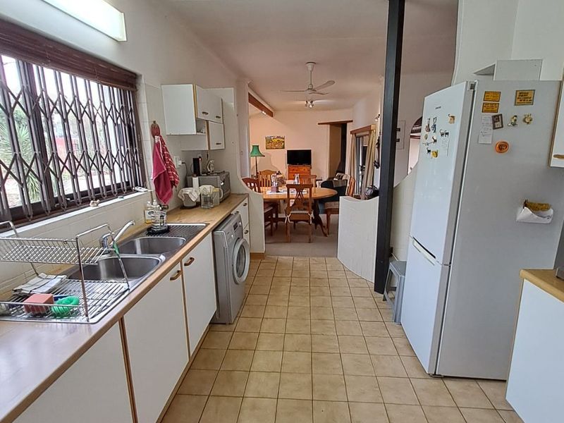 Ready-to-Move-In Home with Flatlet & Pool – Deneysville  - Photo 4