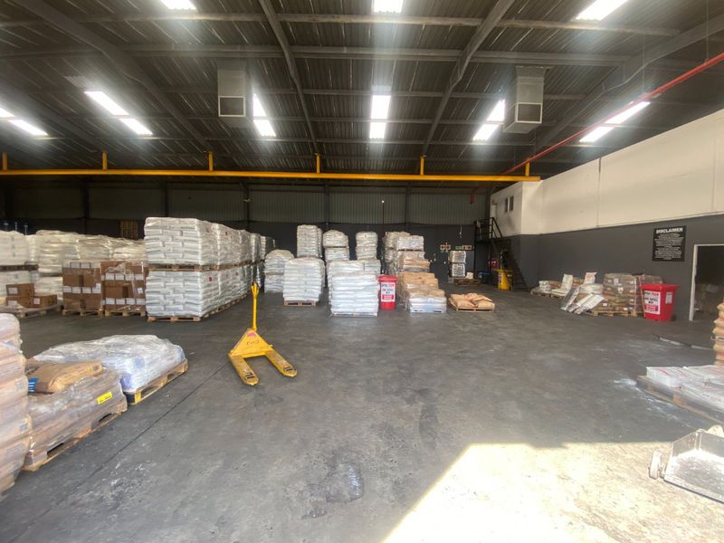 2369m2 Industrial For Sale  - Photo 6