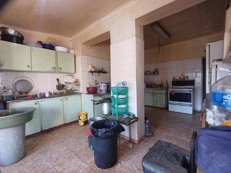 Charming Family Home for Sale in Stilfontein Ext 2 - Photo 9