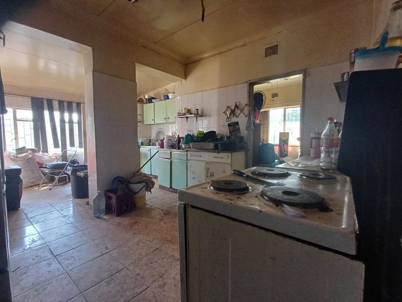 Charming Family Home for Sale in Stilfontein Ext 2 - Photo 8