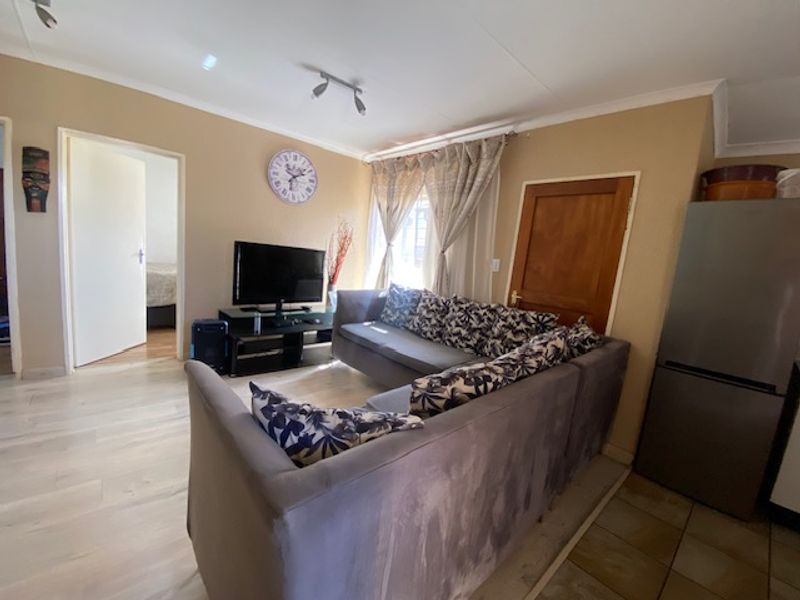 3-Bedroom Home in Salfin - Photo 4