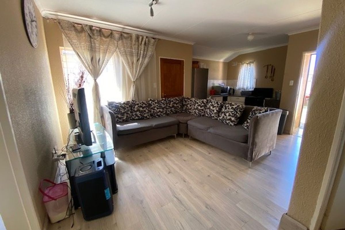 3-Bedroom Home in Salfin - Photo 5