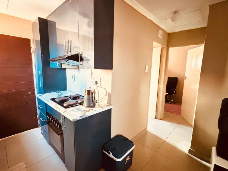 Stunning and affordable 2 bedroom house with a garage and built - in cupboards, for sale in Sky City Alberton.  - Photo 3
