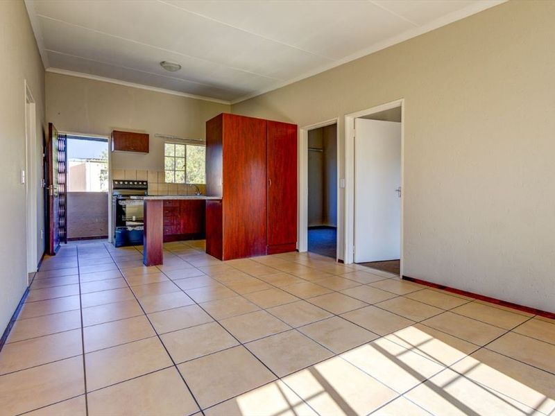 Cozy Home with Modern Comforts and Outdoor Appeal - Photo 2