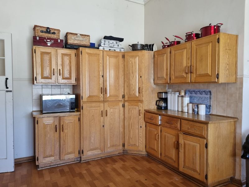 Spacious house on a large stand. - Photo 6