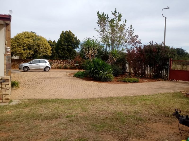 4 Bedroom House For Sale in Declercqville... - Photo 7