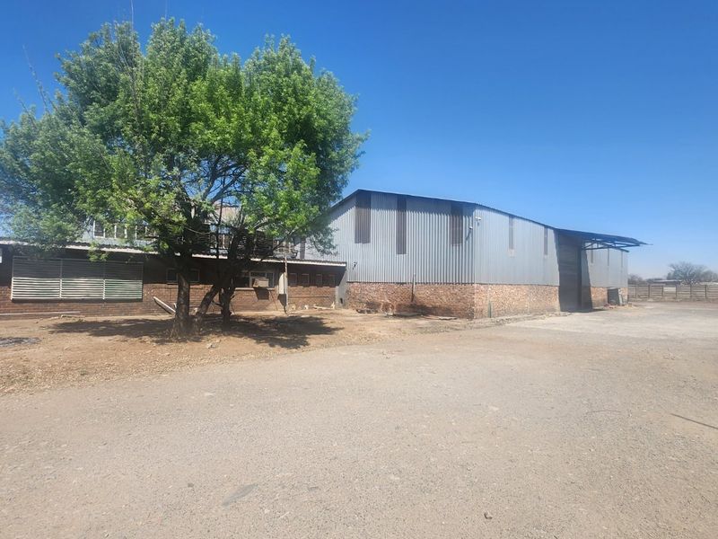 Prime Industrial Property with Offices, Warehouse, and Boardroom! - Photo 4