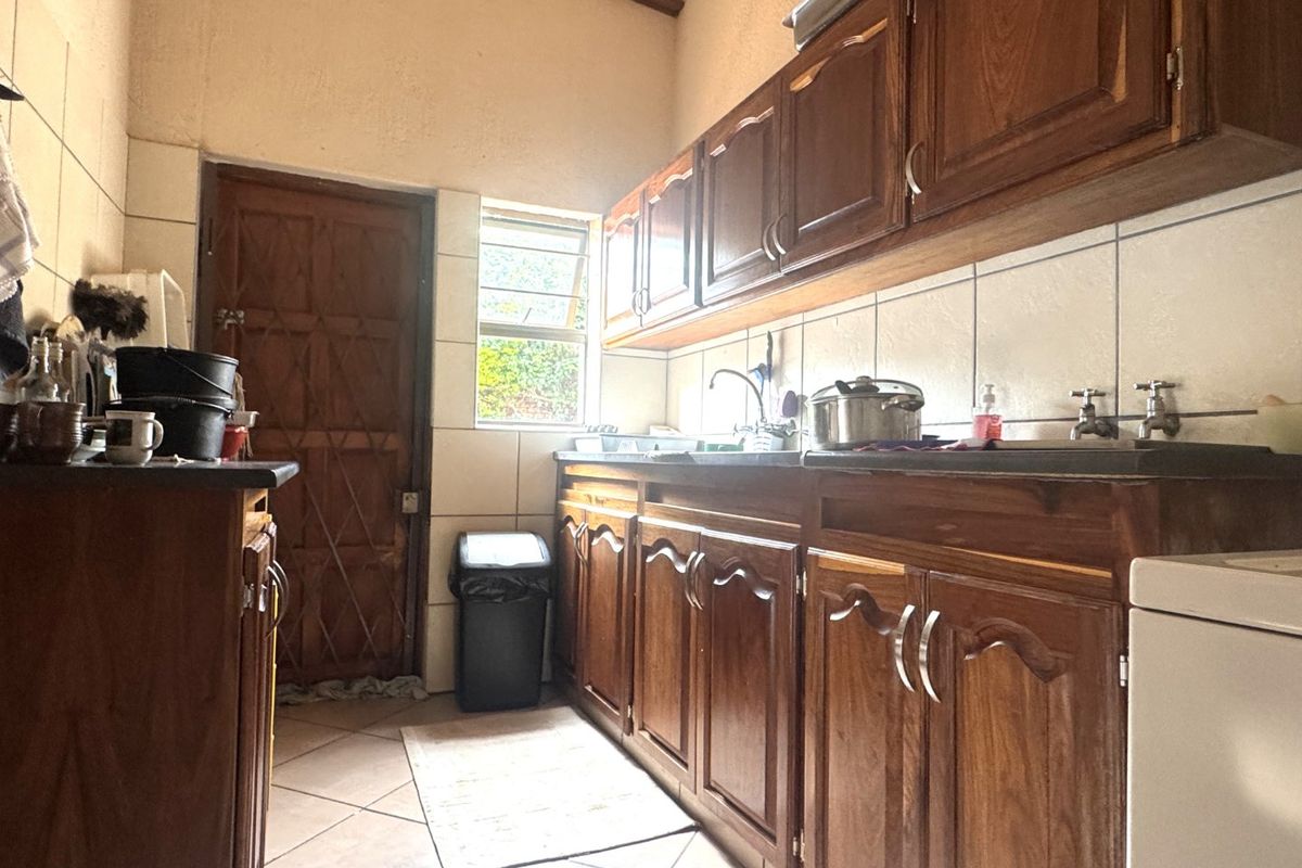 Sought after area - Photo 3