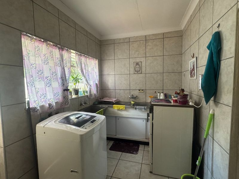 Quiet street - Photo 9