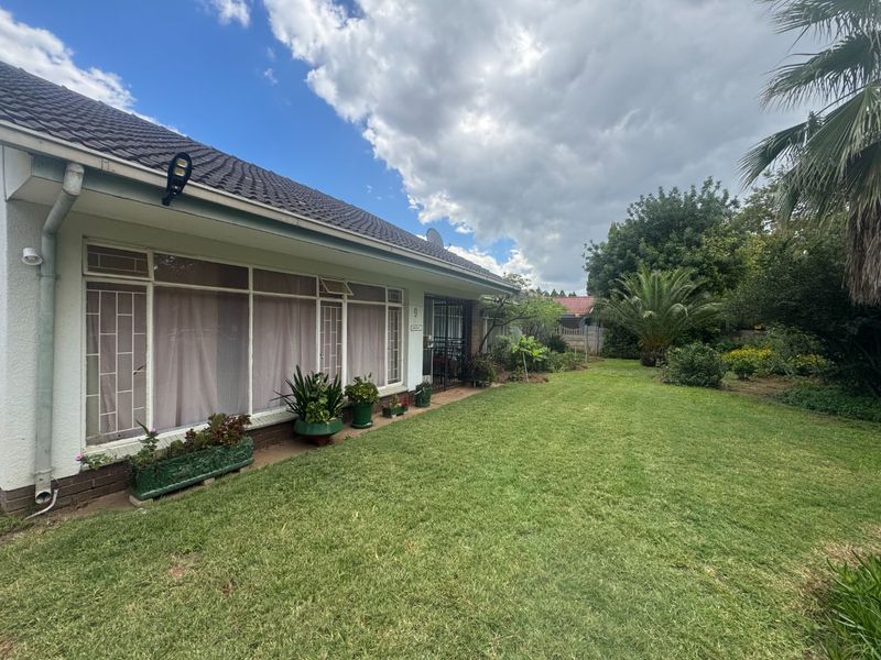 Quiet street - Photo 2