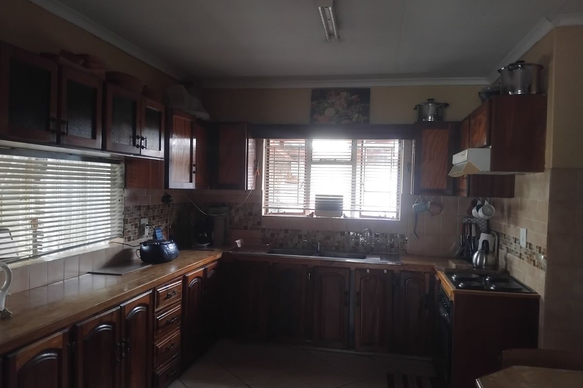 Charming 4 bedroom family home for sale in Alabama - Photo 2