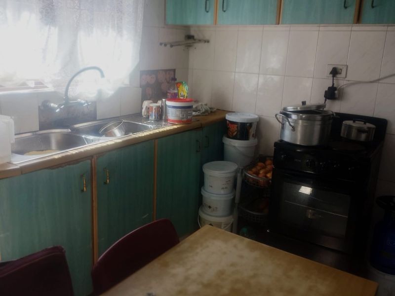 2 Bedroom house in Newtown A - Photo 10