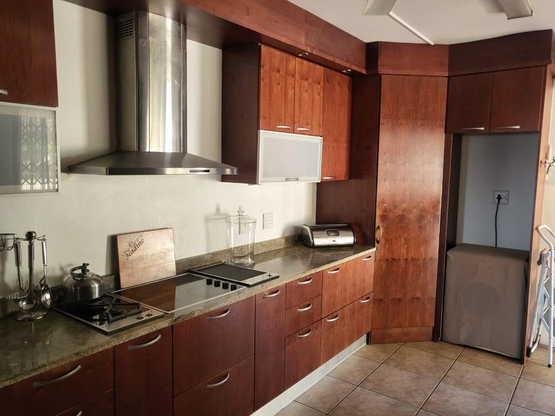 4 Bedroom house for rent in Fynnland  - Photo 7