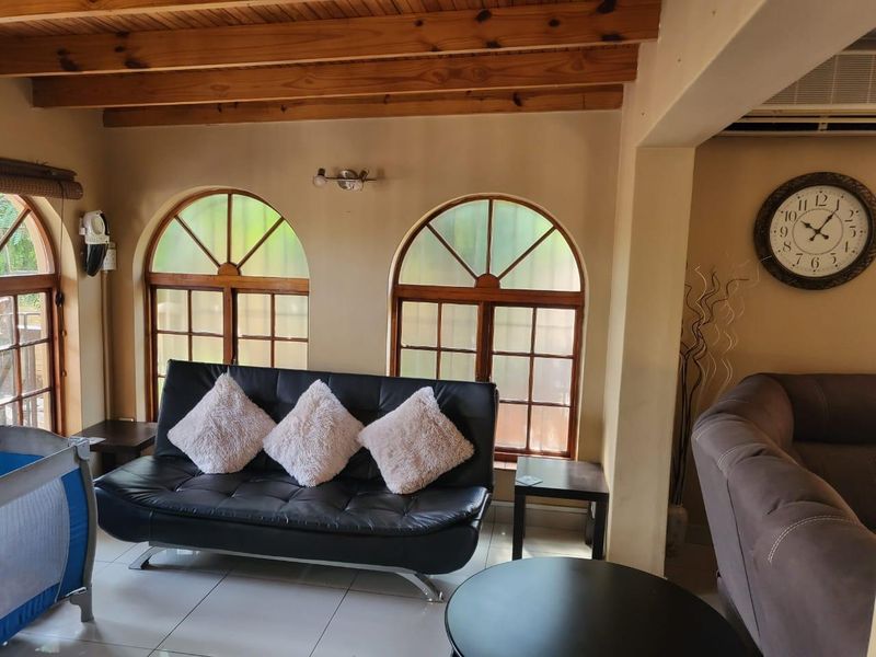 4 Bedroom house for rent in Fynnland  - Photo 3