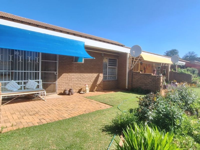 1 Bedroom apartment for sale in Retirement Village  - Photo 2